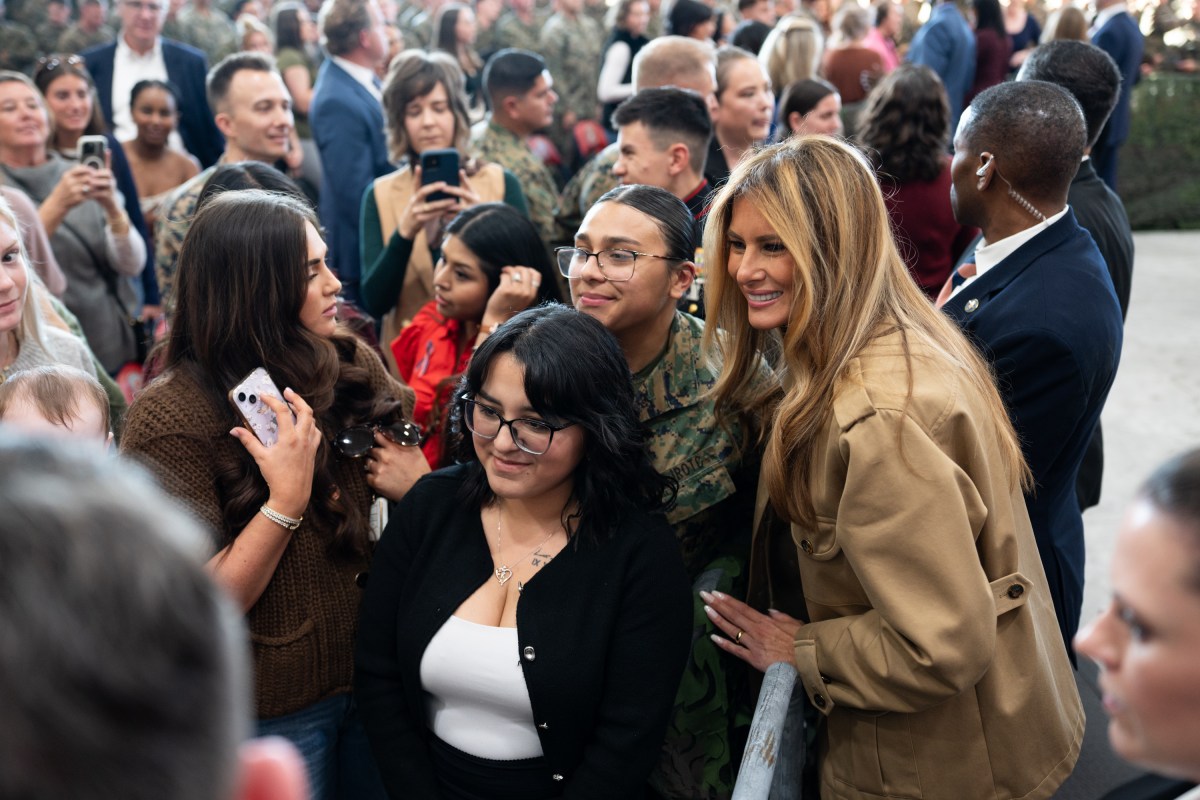 First Lady Melania Trump and Second Lady Usha Vance spend time with military members and their families to show appreciation for those who serve this holiday season at Camp Lejeune, NC and MCAS New, River, NC, Wednesday, November 19, 2025.  (Official White House Photo by Andrea Hanks)