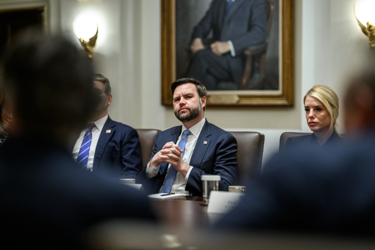 President Donald Trump holds a cabinet meeting, Tuesday, December 2, 2025, in the Cabinet Room of the White House. (Official White House Photo by Daniel Torok)