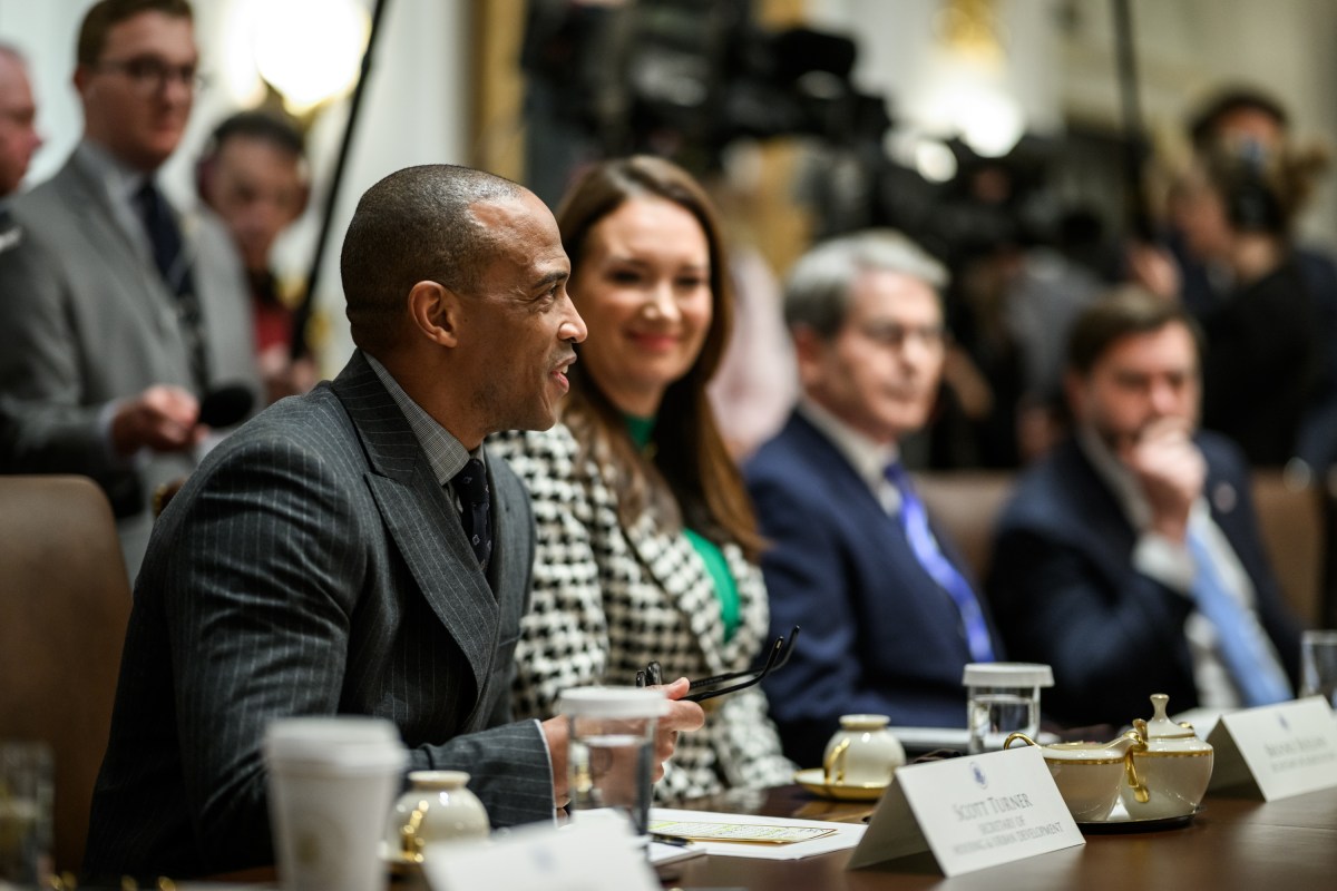 President Donald Trump holds a cabinet meeting, Tuesday, December 2, 2025, in the Cabinet Room of the White House. (Official White House Photo by Daniel Torok)