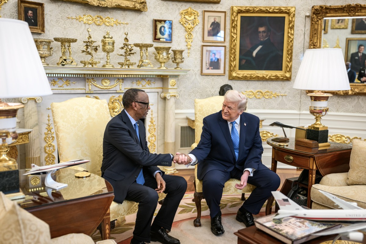 President Donald Trump meets with President Paul Kagame of the Republic of Rwanda and President Felix Tshisekedi of the Democratic Republic of the Congo, Thursday, December 4, 2025, in the Oval Office. (Official White House Photo by Daniel Torok)