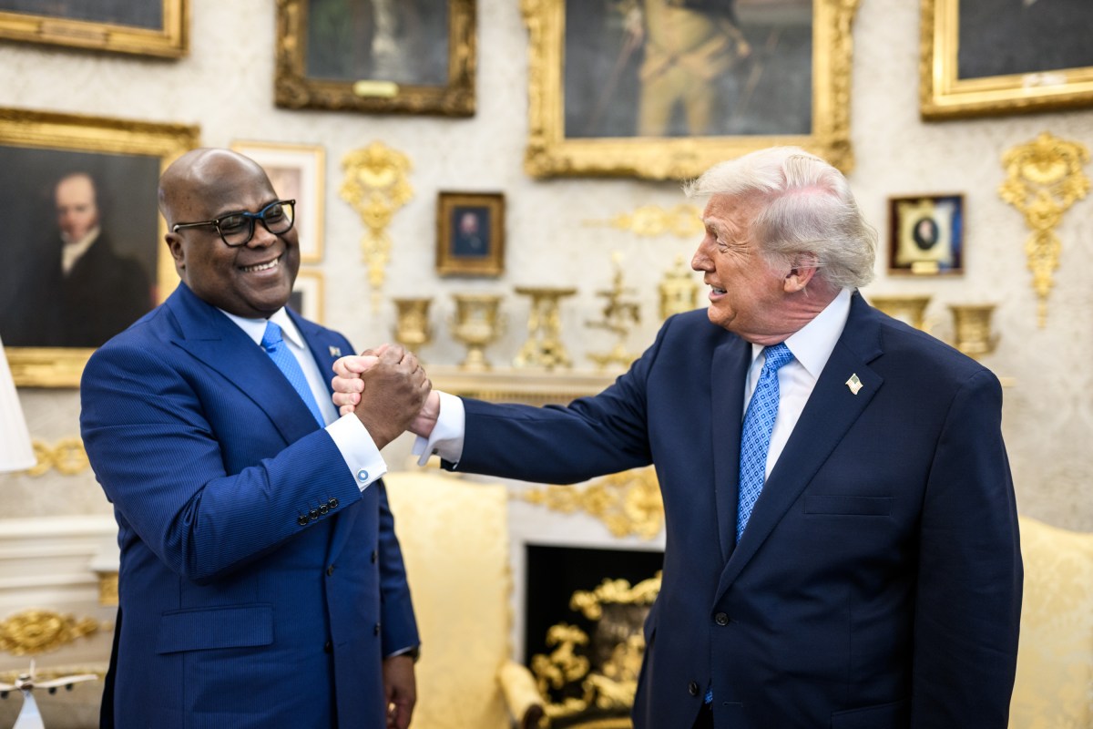 President Donald Trump greets President Felix Tshisekedi of the Democratic Republic of the Congo, Thursday, December 4, 2025, in the Oval Office. (Official White House Photo by Daniel Torok)