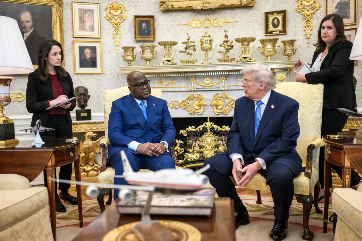 President Donald Trump meets with President Felix Tshisekedi of the Democratic Republic of the Congo, Thursday, December 4, 2025, in the Oval Office. (Official White House Photo by Daniel Torok)