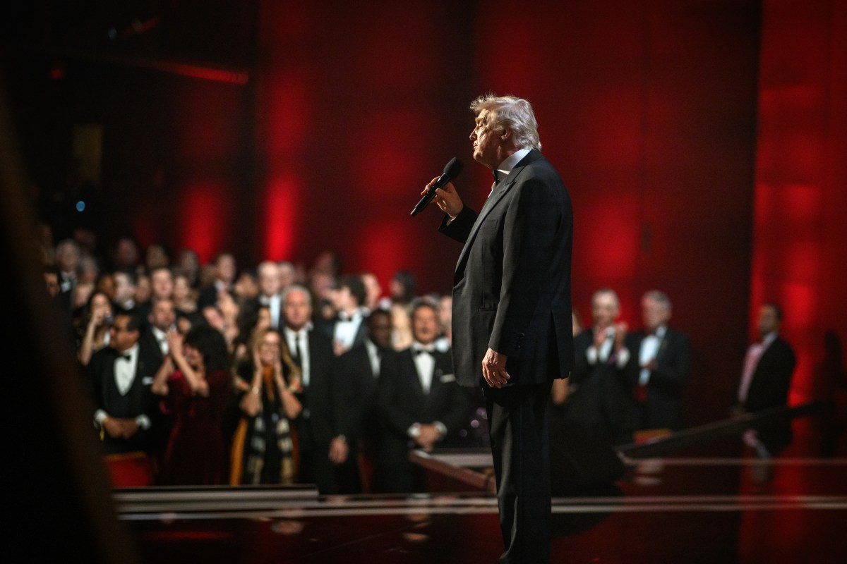 President Donald Trump delivers closing remarks at the Kennedy Center Honors at the Kennedy Center in Washington, D.C., Sunday, December 7, 2025. (Official White House Photo by Daniel Torok)