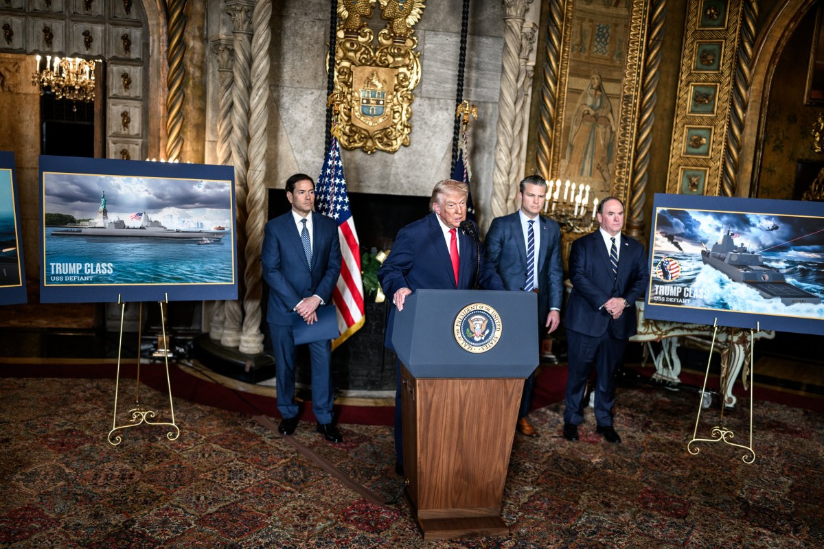 President Donald Trump, joined by Secretary of War Pete Hegseth, Secretary of State Marco Rubio, and Secretary of the Navy John Phelan, announces plans for a “Golden Fleet” of new U.S. Navy battleships, Monday, December 22, 2025, at the Mar-a-Lago Club in Palm Beach, Florida. (Official White House Photo by Daniel Torok)