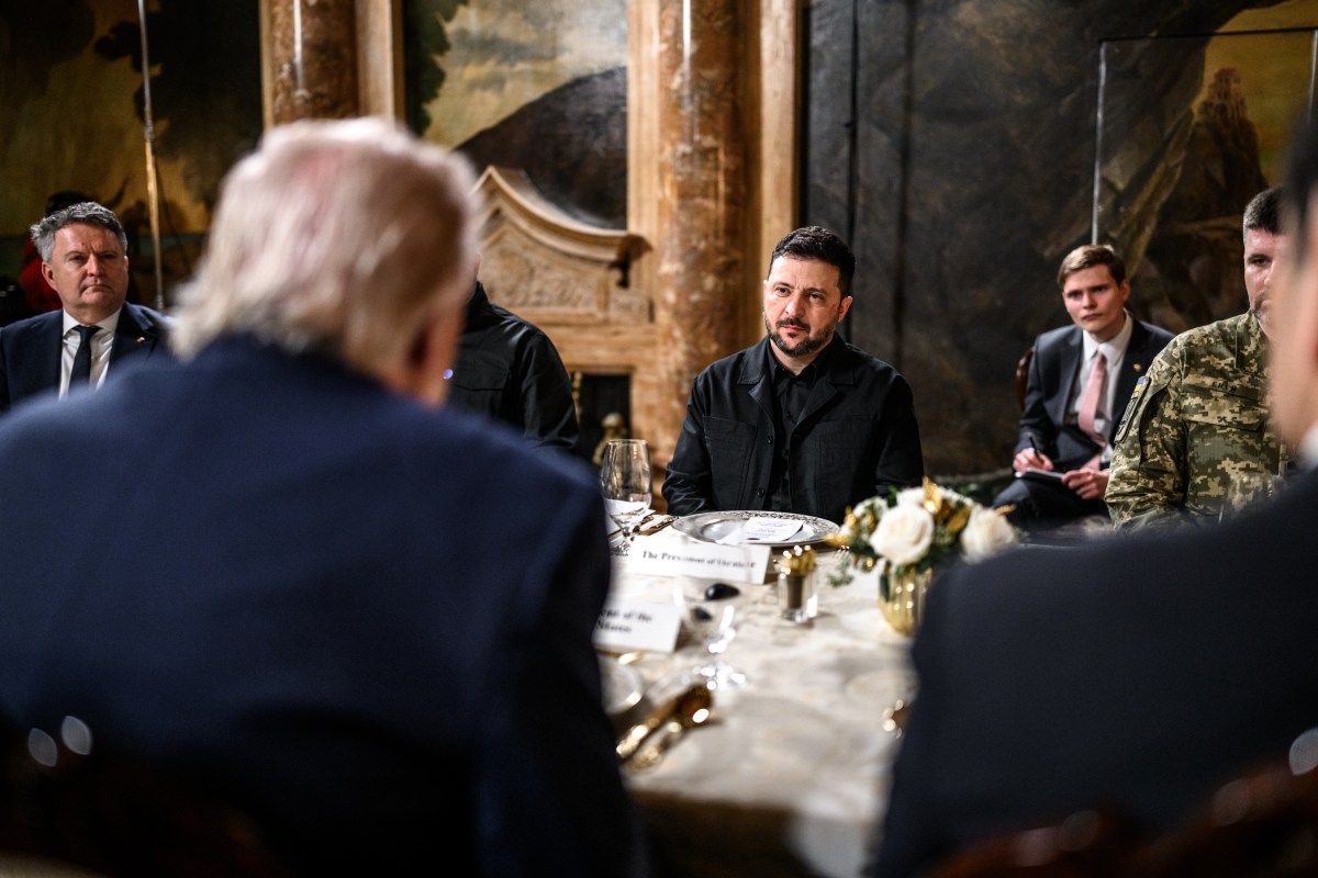 President Donald Trump meets with Ukranian President Volodymyr Zelensky at Mar-a-Lago in Palm Beach, Florida, December 28, 2025. (Official White House Photo by Daniel Torok)