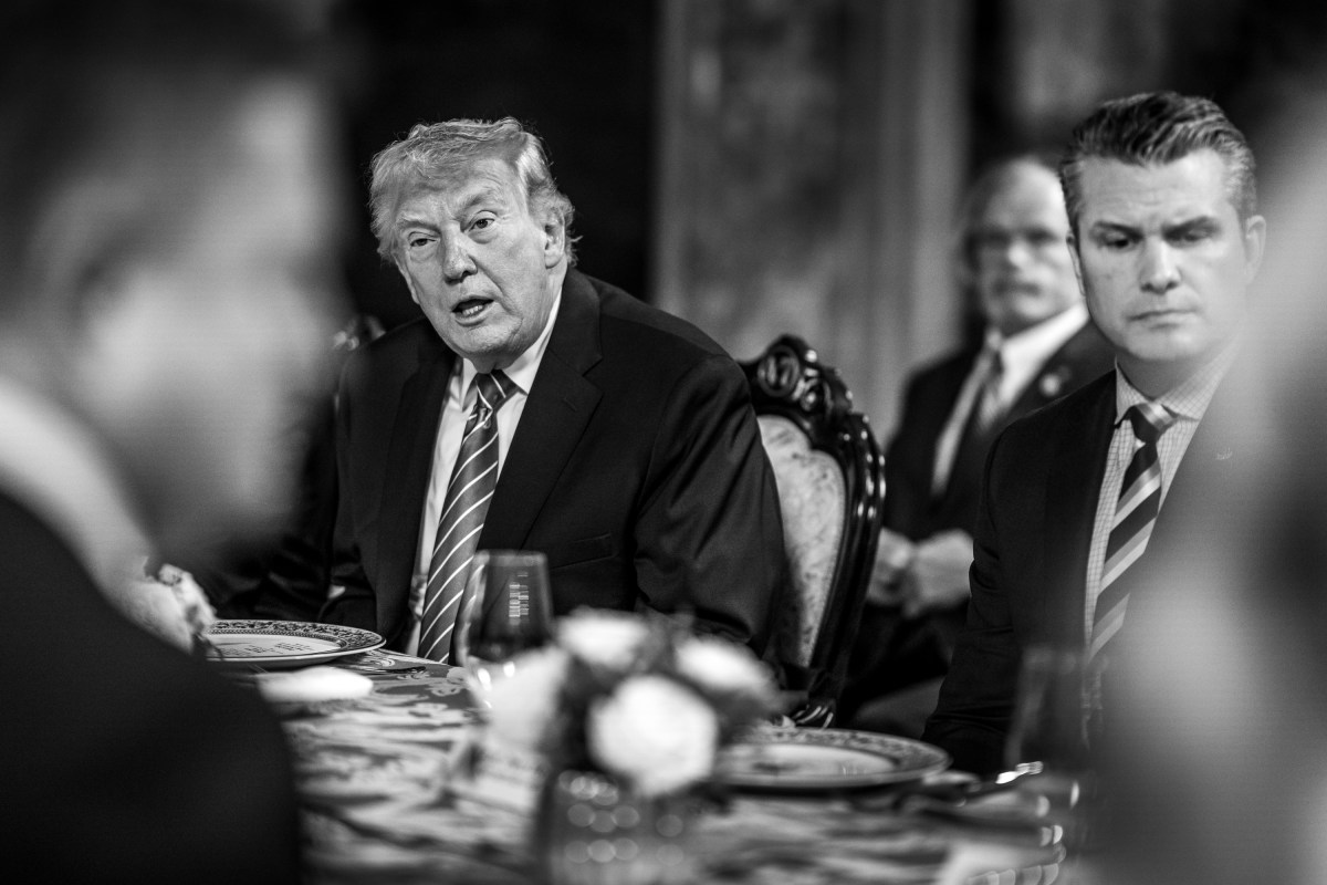 President Donald Trump meets with Ukranian President Volodymyr Zelensky at Mar-a-Lago in Palm Beach, Florida, December 28, 2025. (Official White House Photo by Daniel Torok)