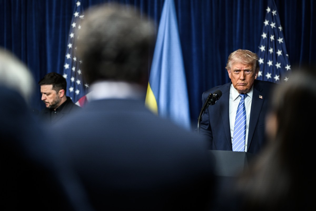 President Donald Trump participates in a joint press conference alongside Ukranian President Volodymyr Zelensky at Mar-a-Lago in Palm Beach, Florida, December 28, 2025. (Official White House Photo by Daniel Torok)