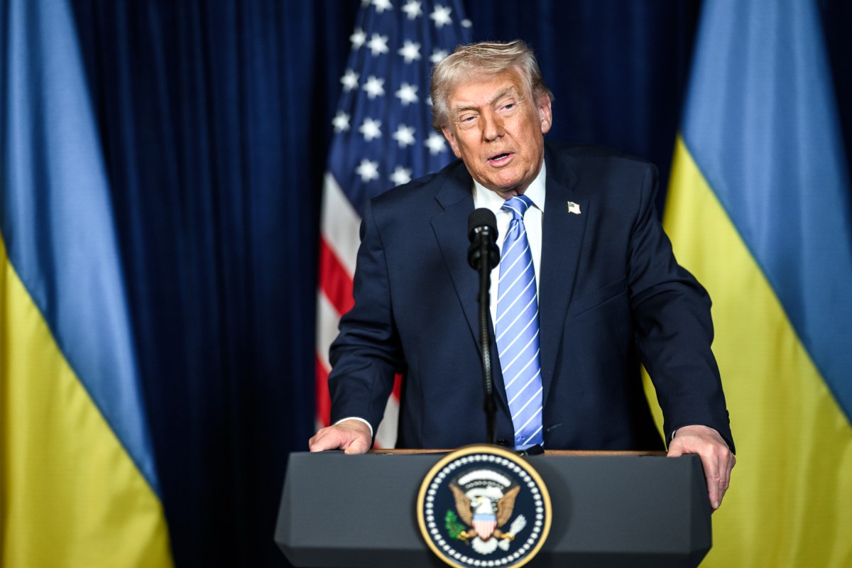 President Donald Trump participates in a joint press conference alongside Ukranian President Volodymyr Zelensky at Mar-a-Lago in Palm Beach, Florida, December 28, 2025. (Official White House Photo by Daniel Torok)