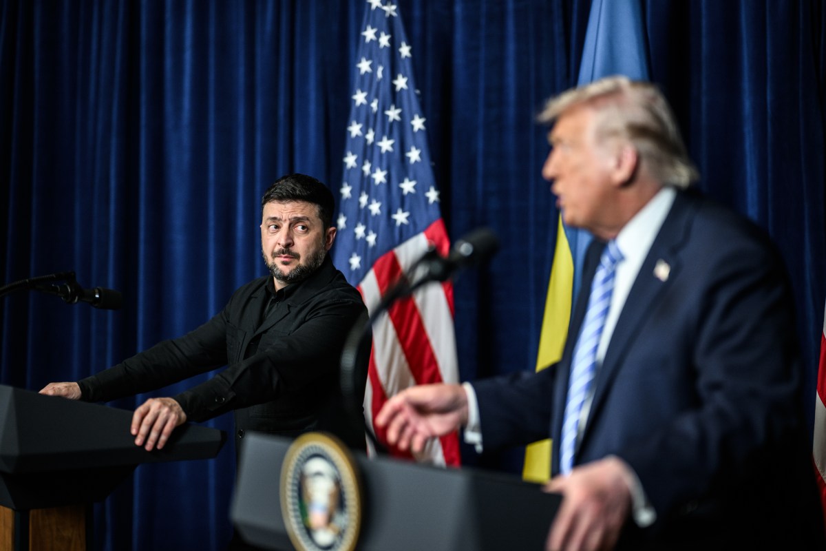 President Donald Trump participates in a joint press conference alongside Ukranian President Volodymyr Zelensky at Mar-a-Lago in Palm Beach, Florida, December 28, 2025. (Official White House Photo by Daniel Torok)