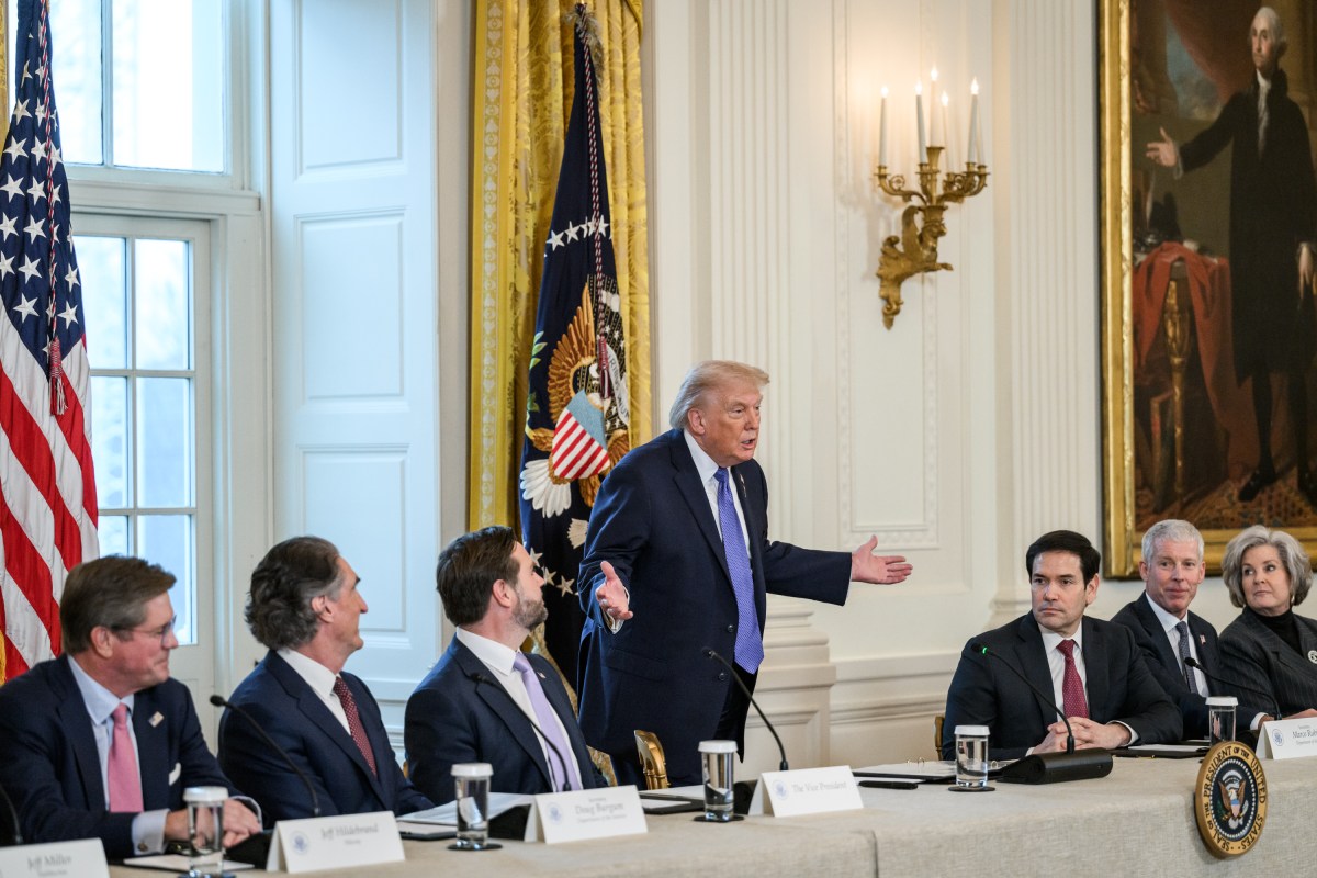 President Donald Trump attends a roundtable with energy officials and executives from the oil industry in the East Room of the White House, Friday, January 9, 2026. (Official White House Photo by Molly Riley)