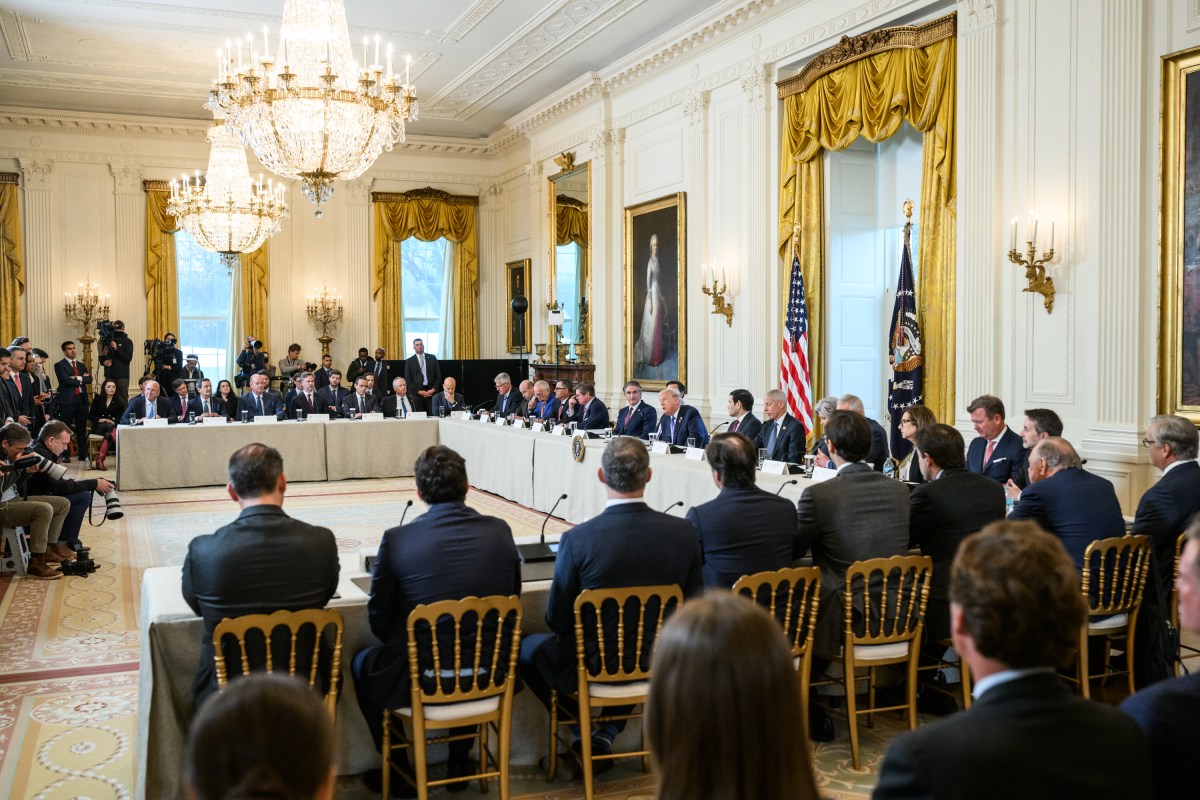 President Donald Trump attends a roundtable with energy officials and executives from the oil industry in the East Room of the White House, Friday, January 9, 2026. (Official White House Photo by Molly Riley)