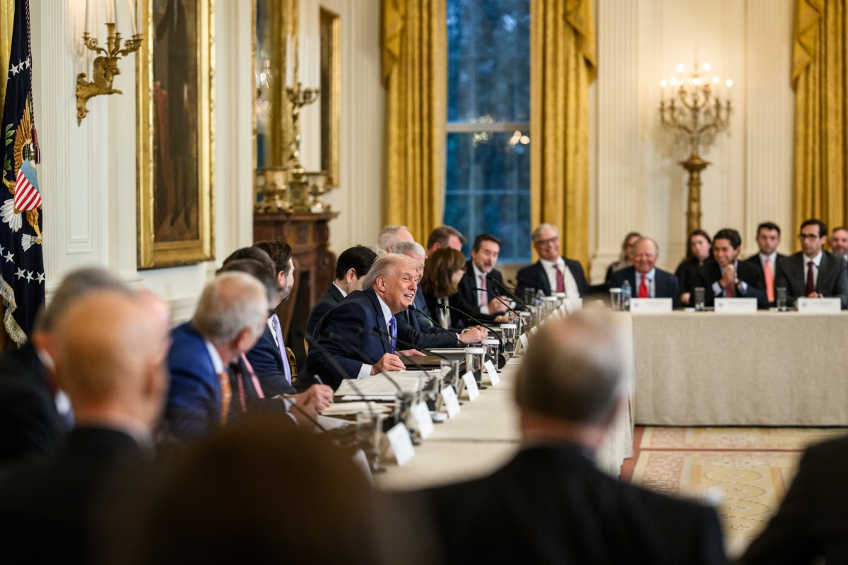 President Donald Trump attends a roundtable with energy officials and executives from the oil industry in the East Room of the White House, Friday, January 9, 2026. (Official White House Photo by Molly Riley)