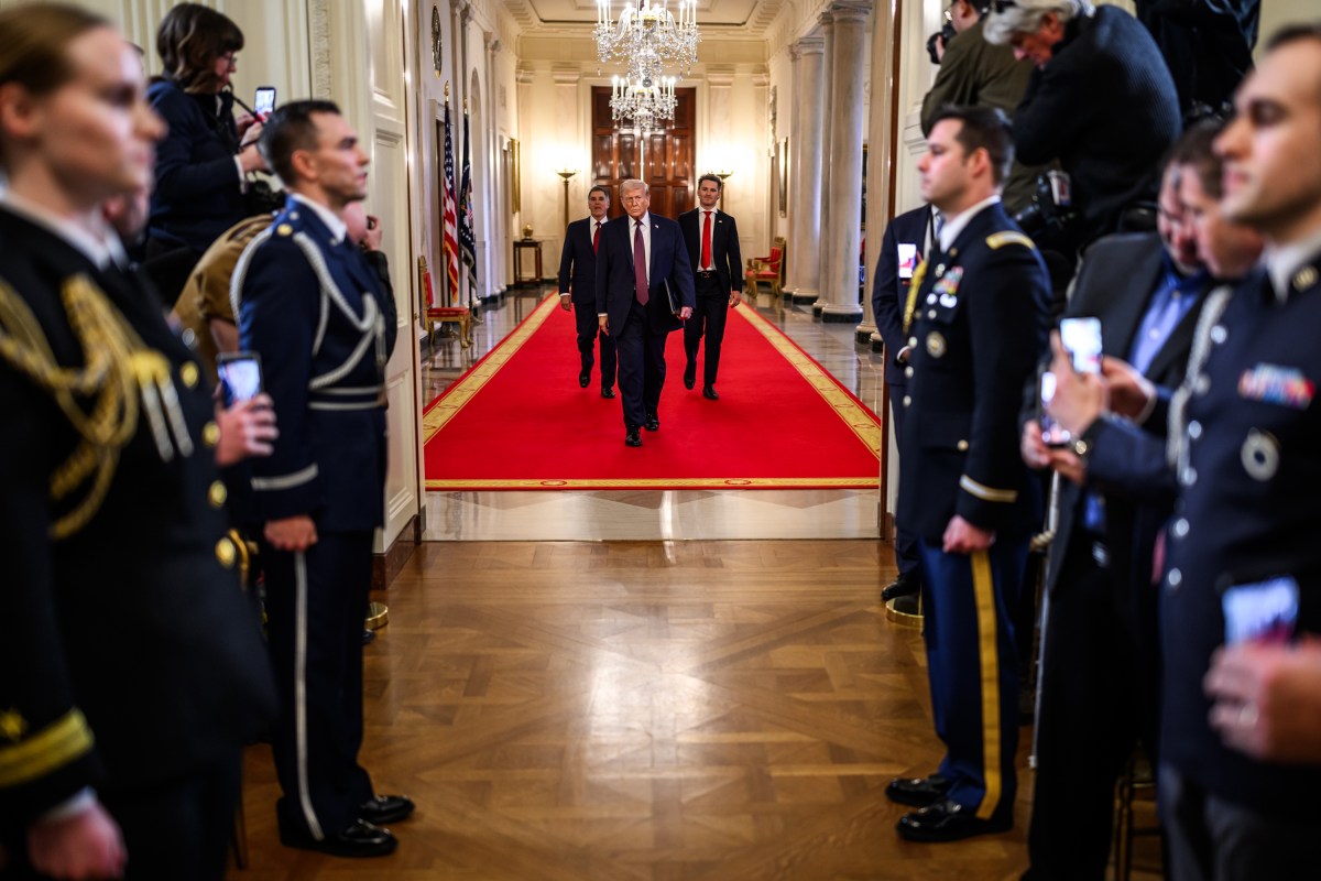 President Donald Trump and members of the 2025 Stanley Cup champion Florida Panthers, Thursday, January 15, 2026, on the West Colonnade of the White House. (Official White House Photo by Daniel Torok)