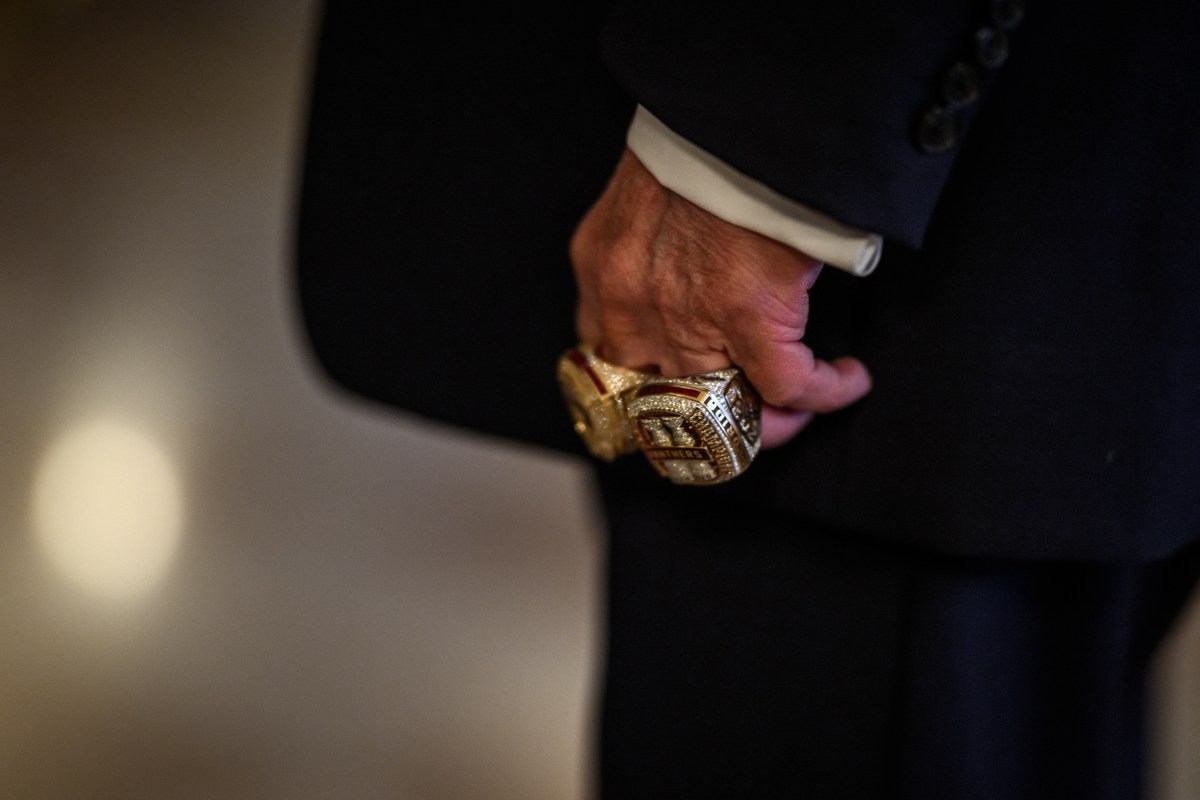 President Donald Trump and members of the 2025 Stanley Cup champion Florida Panthers, Thursday, January 15, 2026, on the West Colonnade of the White House. (Official White House Photo by Daniel Torok)