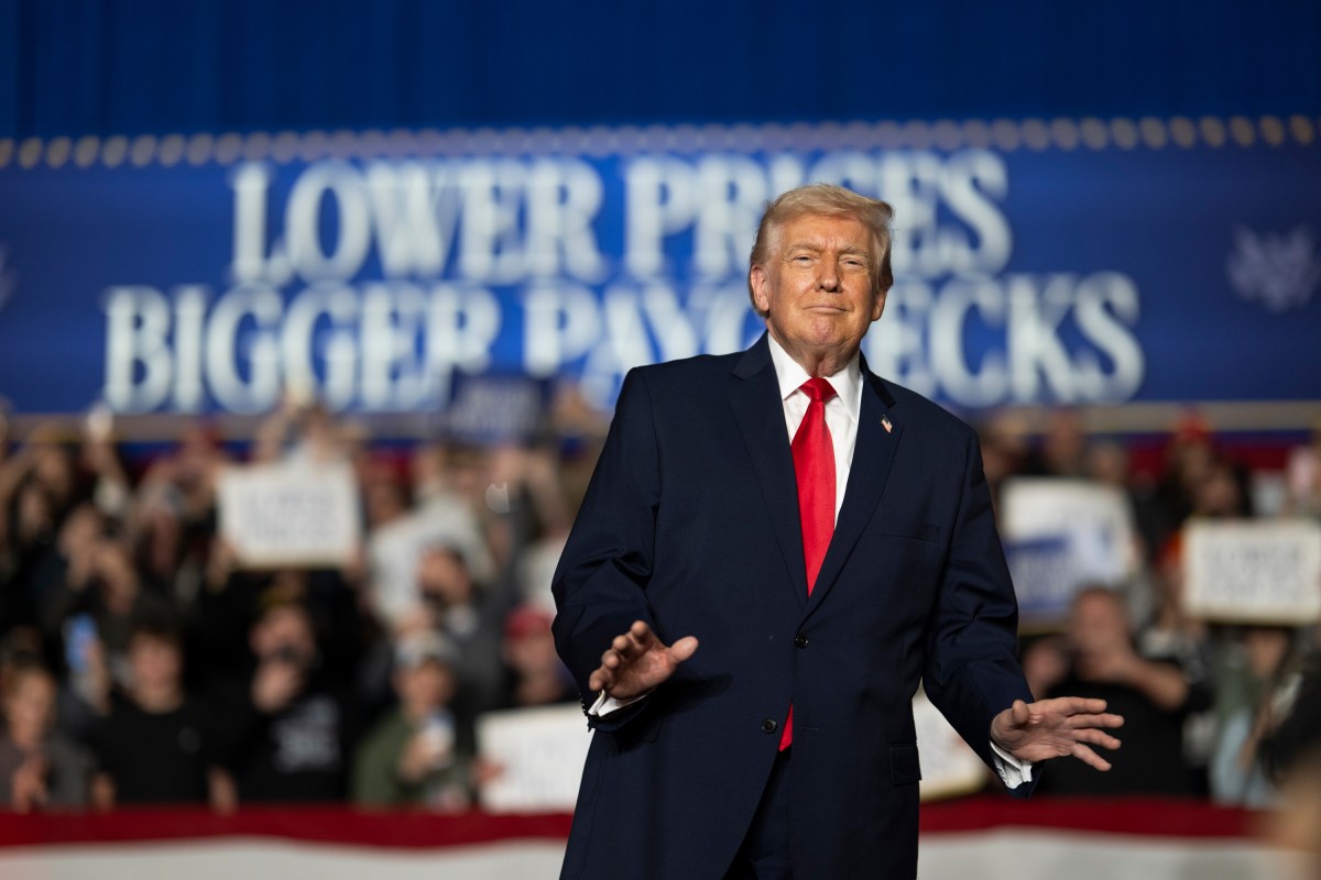 President Donald Trump delivers an economic speech at the Horizon Events Center in Clive, Iowa on Tuesday, January 27, 2026. (Official White House Photo by Molly Riley)