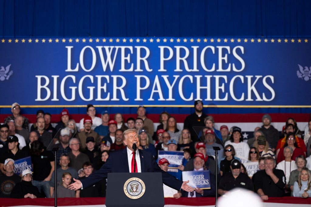President Donald Trump delivers an economic speech at the Horizon Events Center in Clive, Iowa on Tuesday, January 27, 2026. (Official White House Photo by Molly Riley)