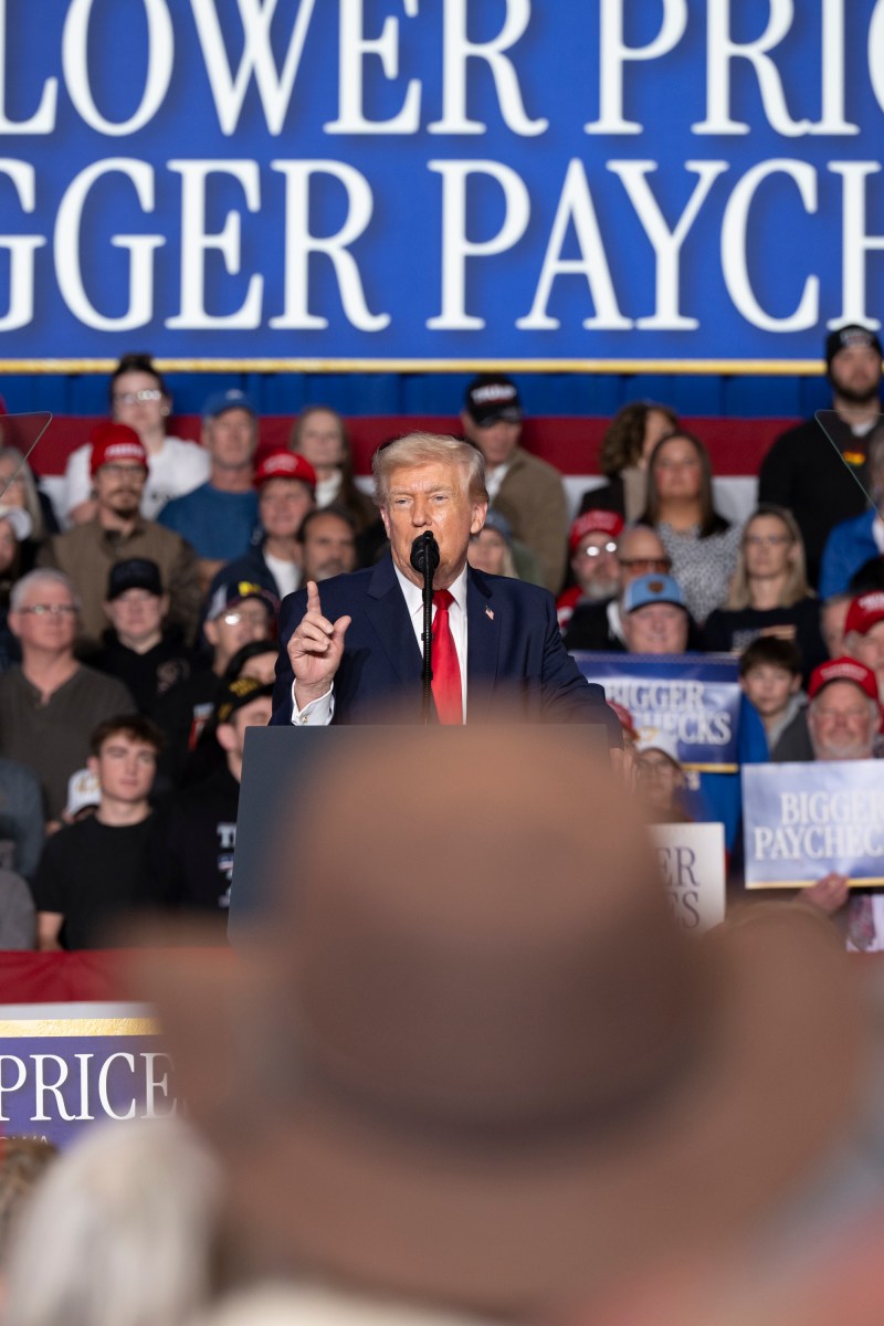 President Donald Trump delivers an economic speech at the Horizon Events Center in Clive, Iowa on Tuesday, January 27, 2026. (Official White House Photo by Molly Riley)