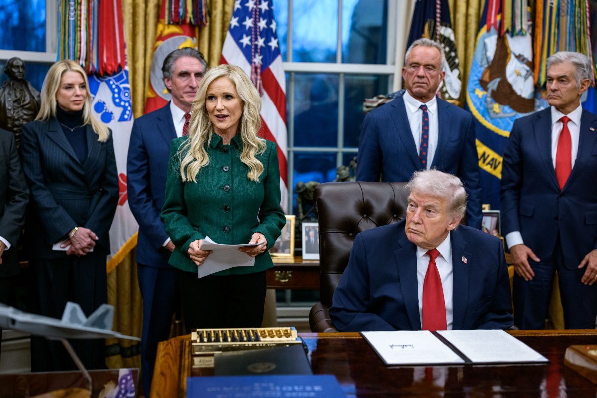 President Donald Trump makes an announcement on the Great American Recovery Initiative, Thursday, January 29, 2026, in the Oval Office. (Official White House Photo by Joyce N. Boghosian)
