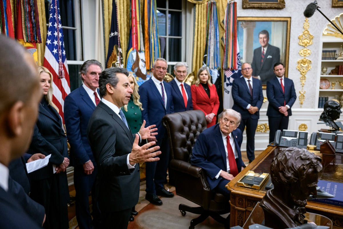 President Donald Trump makes an announcement on the Great American Recovery Initiative, Thursday, January 29, 2026, in the Oval Office. (Official White House Photo by Joyce N. Boghosian)