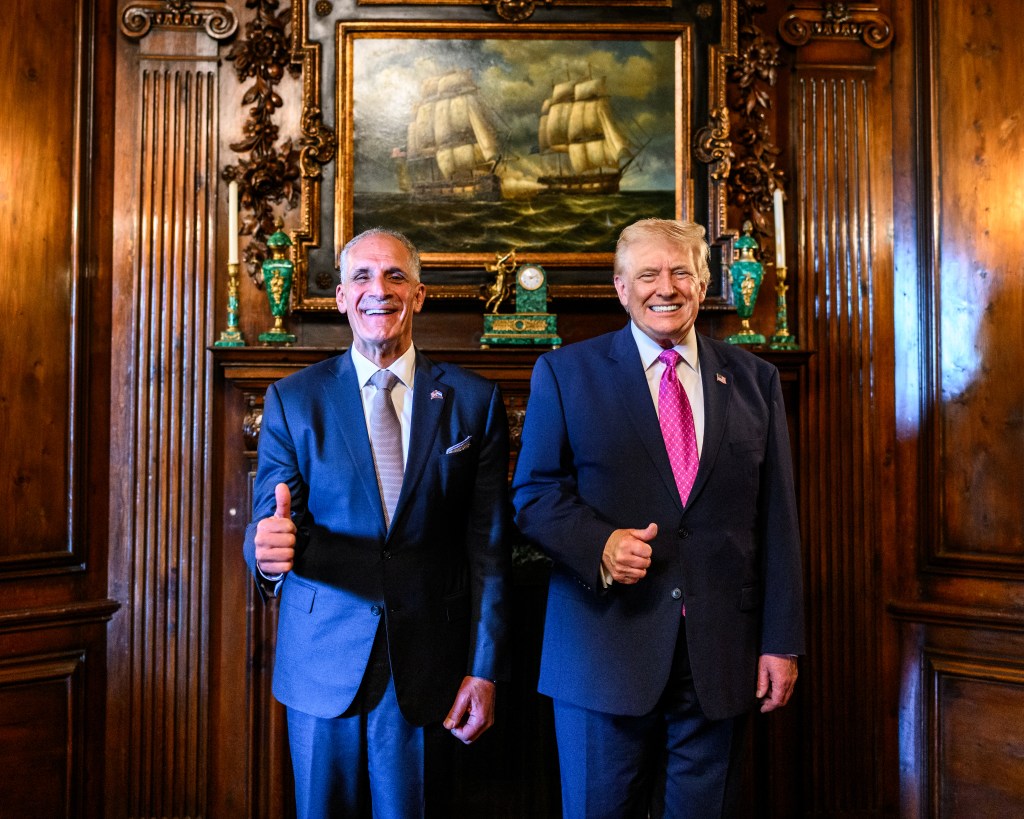 President Donald Trump meets with President Nasry Asfura of Honduras, Saturday, February 7, 2026, at the Mar-a-Lago Club in Palm Beach, Florida. (Official White House Photo by Joyce N. Boghosian)