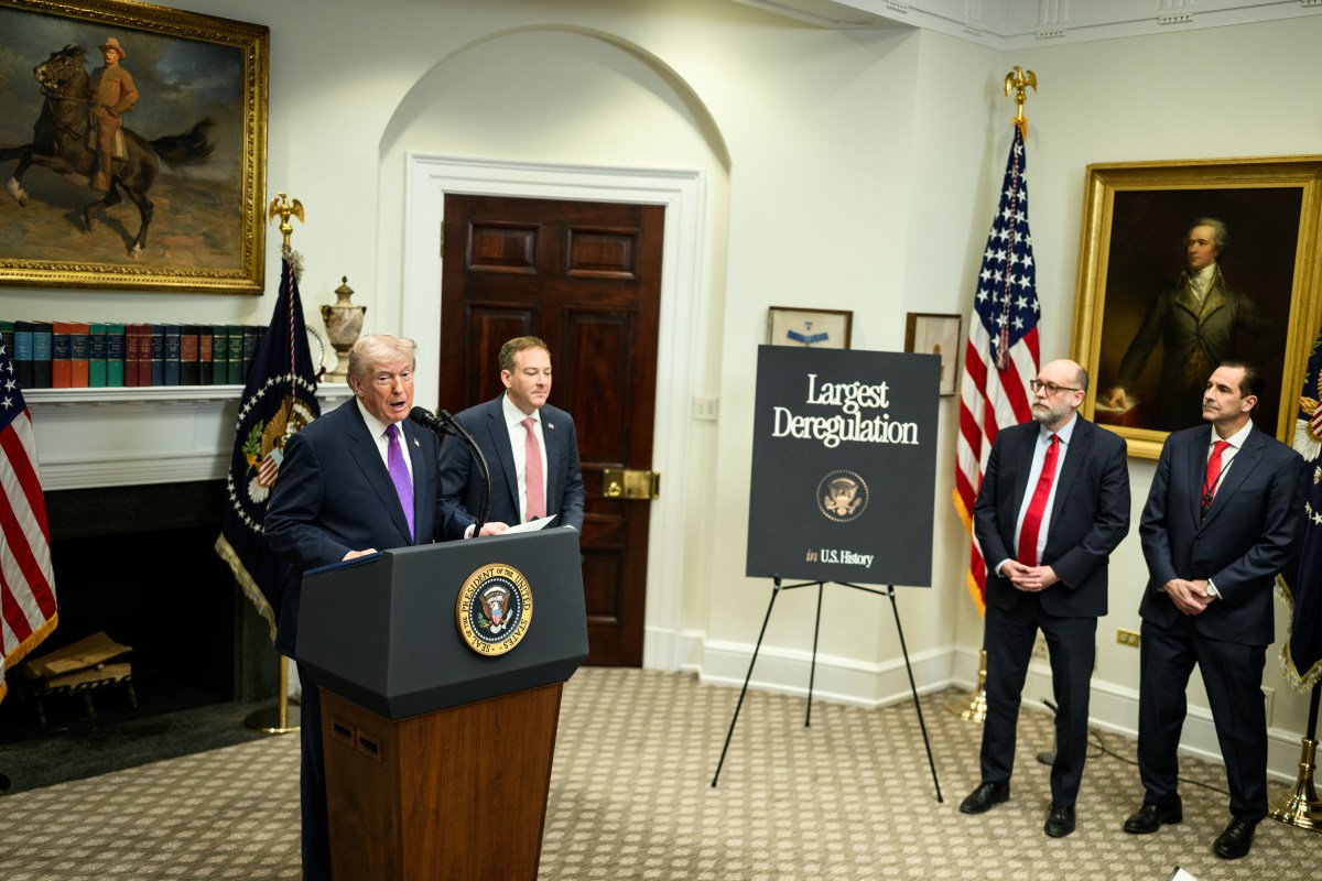President Donald Trump and EPA Administrator Lee Zeldin make an announcement in the Roosevelt Room on rescinding the 2009 Environmental Protection Agency endangerment finding, Thursday, February 12, 2026. (Official White House Photo by Daniel Torok)