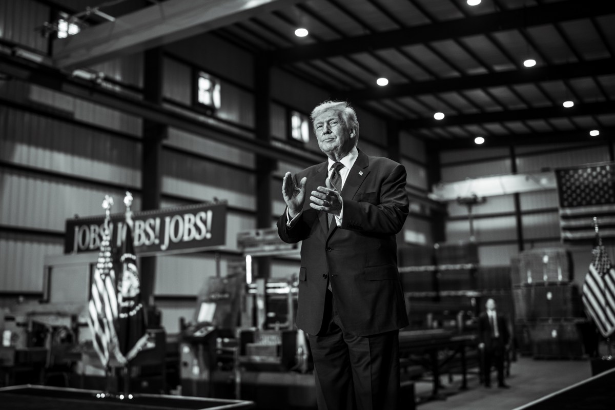President Donald Trump delivers remarks on the economy, Thursday, February 19, 2026, at the Coosa Steel Corporation in Rome, Georgia. (Official White House Photo by Daniel Torok)