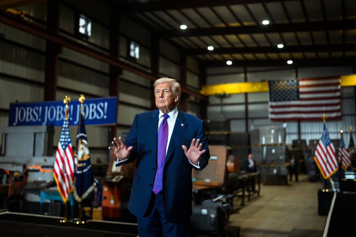 President Donald Trump delivers remarks on the economy, Thursday, February 19, 2026, at the Coosa Steel Corporation in Rome, Georgia. (Official White House Photo by Daniel Torok)