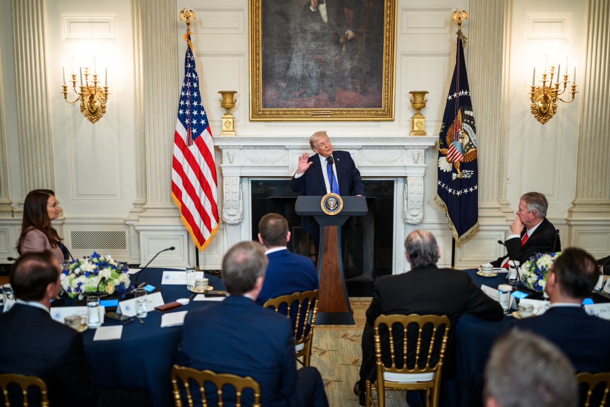 President Donald Trump attends the National Governors Association breakfast in the State Dining Room, Friday, February, 20, 2026. (Official White House Photo by Daniel Torok)