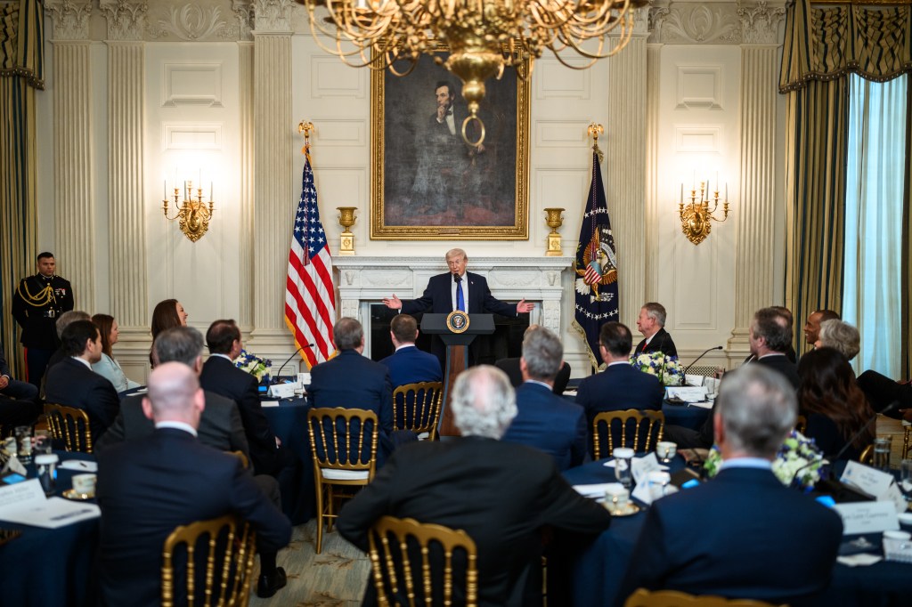 President Donald Trump attends the National Governors Association breakfast in the State Dining Room, Friday, February, 20, 2026. (Official White House Photo by Daniel Torok)
