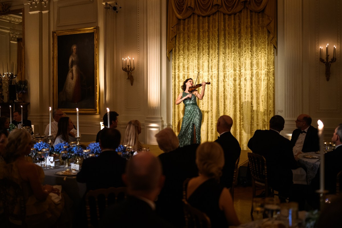 Moldovan violinist Rusanda Panfili performs for President Donald Trump and First Lady Melania Trump during a dinner for the nation’s governors, Saturday, February 21, 2026, in the East Room of the White House. (Official White House Photo by Daniel Torok)
