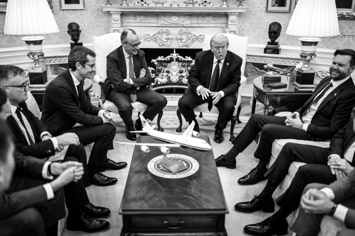 President Donald J. Trump hosts a bilateral meeting with German Chancellor Friedrich Merz in the Oval Office, Tuesday, March 3, 2026. (Official White House Photo by Daniel Torok)