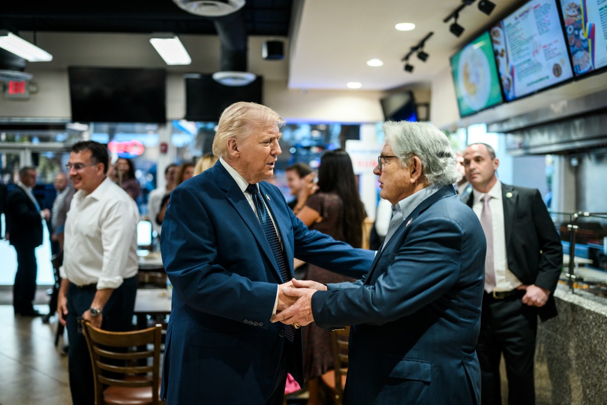 President Donald J. Trump visits the El Arepazo Doral restaurant, Monday, March 9, 2026, in Miami, Florida. (Official White House Photo by Daniel Torok)