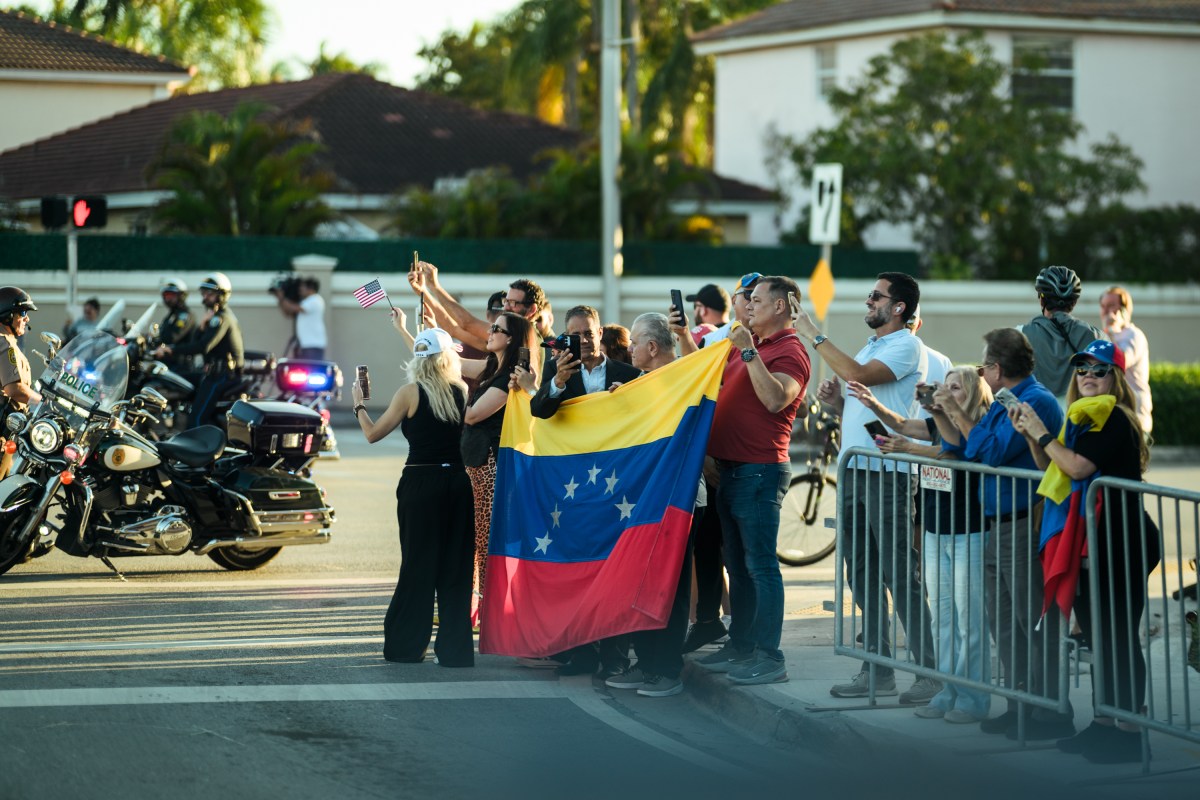 President Donald J. Trump visits the El Arepazo Doral restaurant, Monday, March 9, 2026, in Miami, Florida. (Official White House Photo by Daniel Torok)