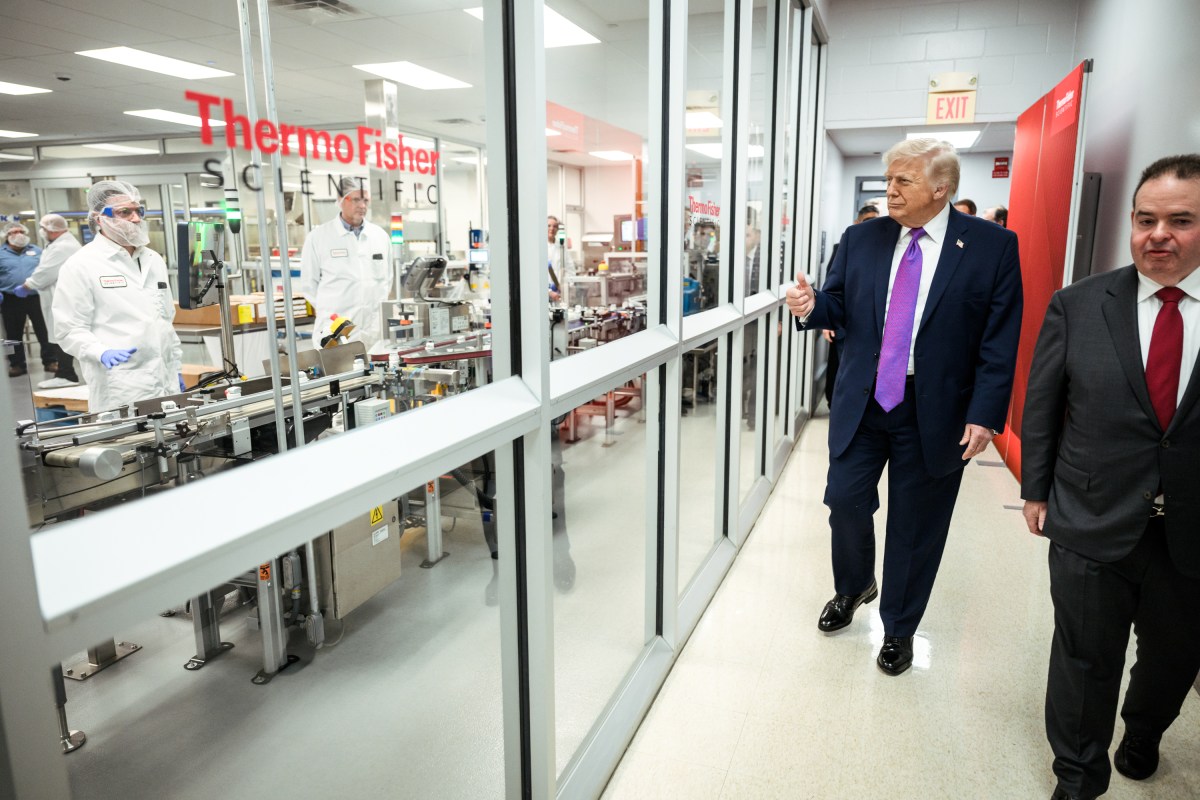 President Donald J. Trump visits Thermo Fisher Scientific in Cincinnati, Ohio on Wednesday, March 11, 2026. (Official White House Photo by Joyce N. Boghosian)