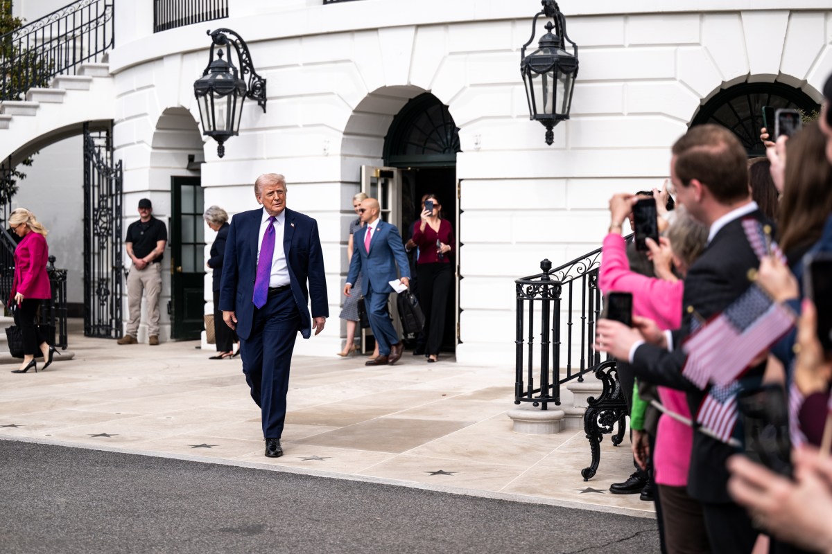 President Donald J. Trump boards Marine One on the South Lawn of the White House en route Joint Base Andrews, Maryland on Wednesday, March 11, 2026, for a trip to Ohio and Kentucky. (Official White House Photo by Molly Riley)