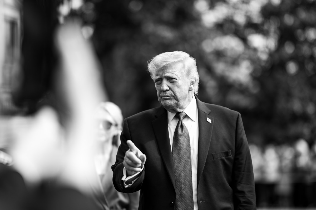 President Donald J. Trump boards Marine One on the South Lawn of the White House en route Joint Base Andrews, Maryland on Wednesday, March 11, 2026, for a trip to Ohio and Kentucky. (Official White House Photo by Molly Riley)