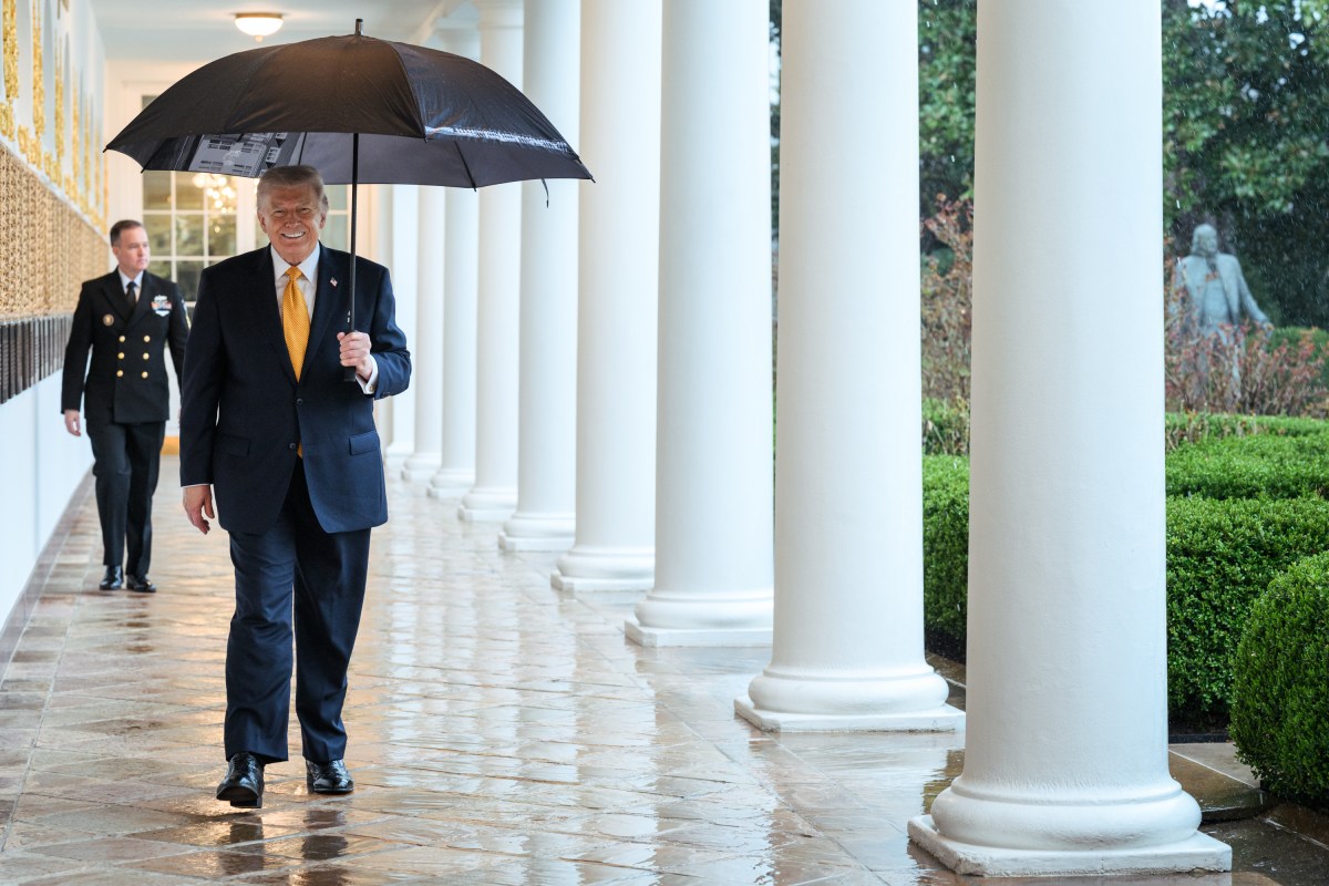President Donald J. Trump walks on the West Colonnade after meeting with members of the Trump-Kennedy Center board, Monday, March 16, 2026.  (Official White House Photo by Joyce N. Boghosian)