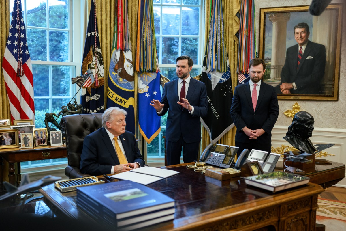 President Donald J. Trump signs an Executive Order creating an anti-fraud task force to be led by Vice President JD Vance, Monday, March 16, 2026, in the Oval Office. (Official White House Photo by Molly Riley)