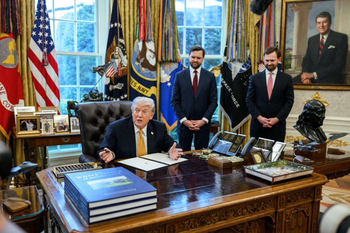 President Donald J. Trump signs an Executive Order creating an anti-fraud task force to be led by Vice President JD Vance, Monday, March 16, 2026, in the Oval Office. (Official White House Photo by Molly Riley)
