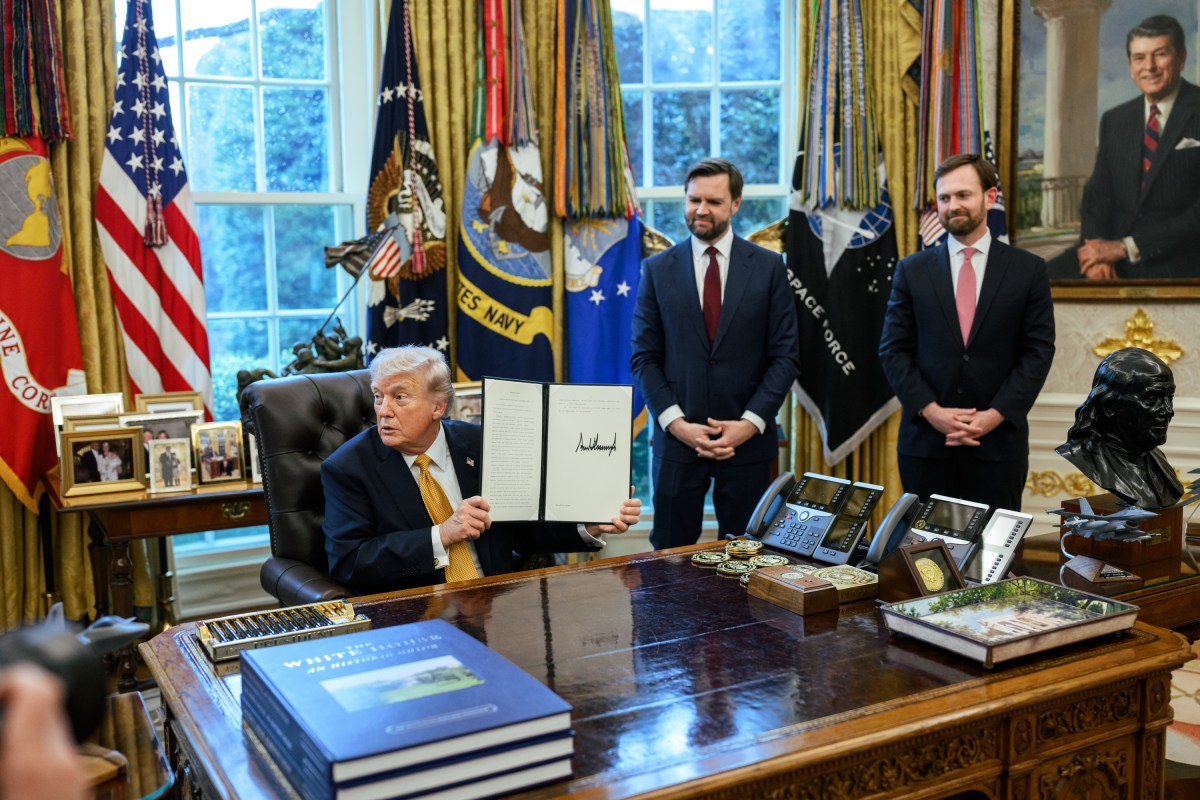 President Donald J. Trump signs an Executive Order creating an anti-fraud task force to be led by Vice President JD Vance, Monday, March 16, 2026, in the Oval Office. (Official White House Photo by Molly Riley)