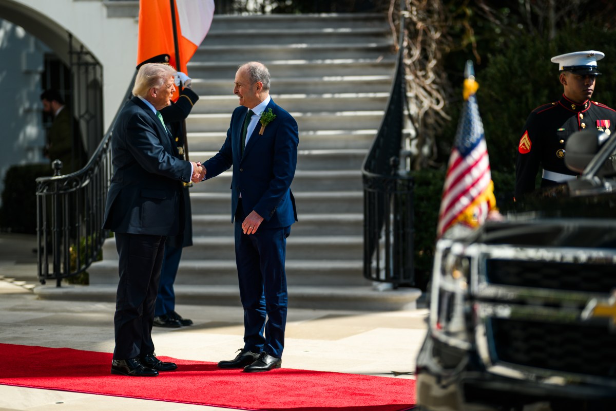 President Donald J. Trump greets Taoiseach of Ireland Micheál Martin at the South Portico of the White House, Tuesday, March 17, 2026. (Official White House Photo by Daniel Torok)