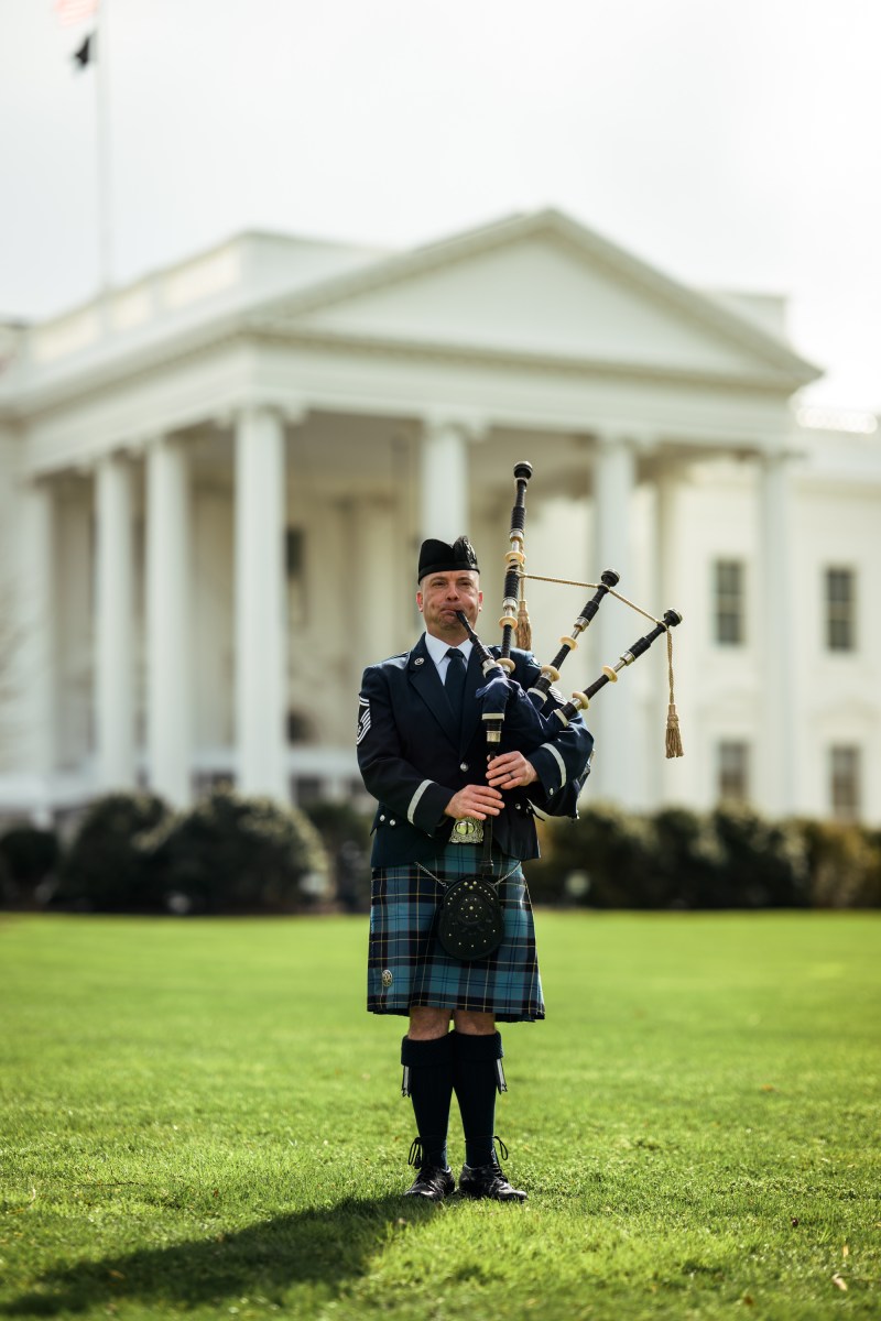 Bagpipers perform on the South Lawn before a Shamrock Reception in honor of St. Patrick’s Day, Tuesday, March 17, 2026 in the East Room of the White House. (Official White House Photo by Molly Riley)