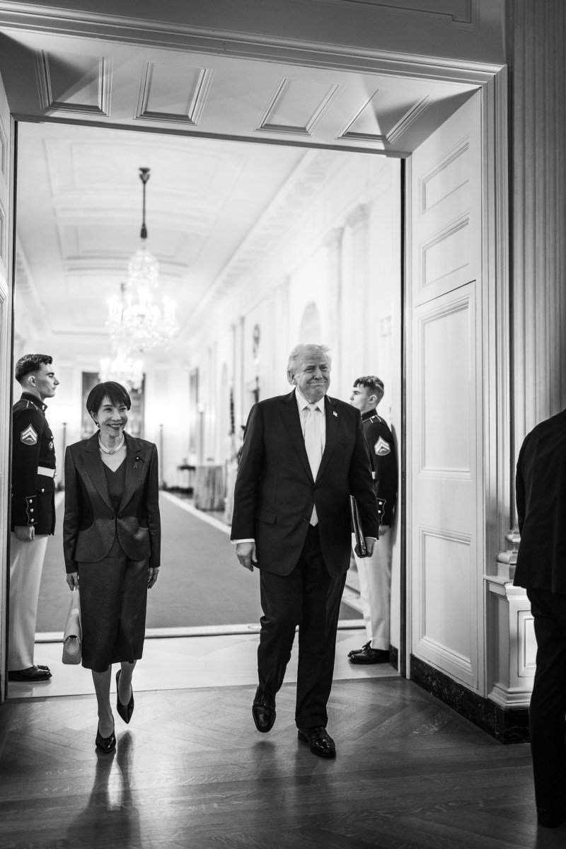 President Donald J. Trump and Japanese Prime Minister Sanae Takaichi enter the State Dining Room of the White House, Thursday, March 19, 2026. (Official White House Photo by Joyce N. Boghosian)