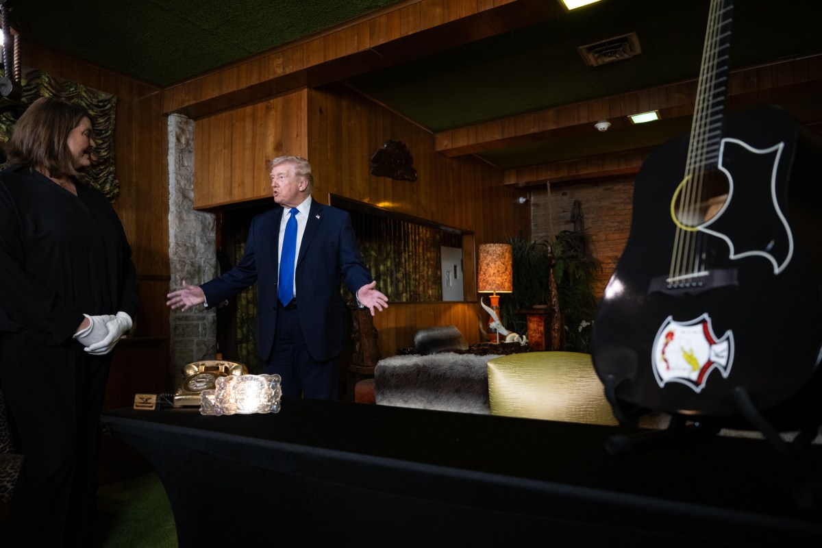 President Donald J. Trump tours Graceland, Monday, March 23, 2026, in Memphis, Tennessee. (White House photo by Molly Riley)