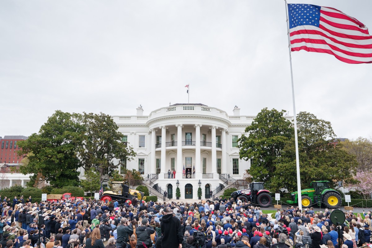 President Donald J. Trump delivers remarks from the Blue Room Balcony at a Great American Agriculture Celebration on the South Lawn, Friday, March 27, 2026. (Official White House Photo by Abe McNatt)