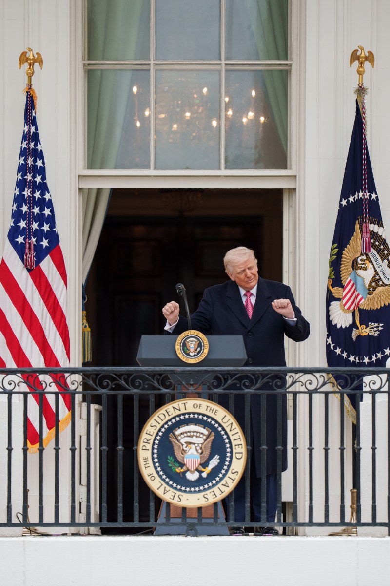 President Donald J. Trump delivers remarks from the Blue Room Balcony at a Great American Agriculture Celebration on the South Lawn, Friday, March 27, 2026. (Official White House Photo by Abe McNatt)