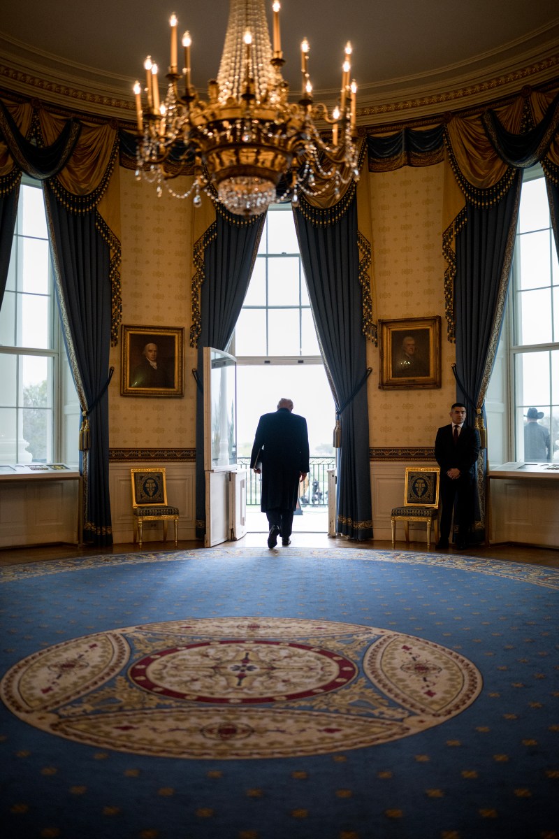 President Donald J. Trump delivers remarks from the Blue Room Balcony at a Great American Agriculture Celebration on the South Lawn, Friday, March 27, 2026. (Official White House photo by Daniel Torok)