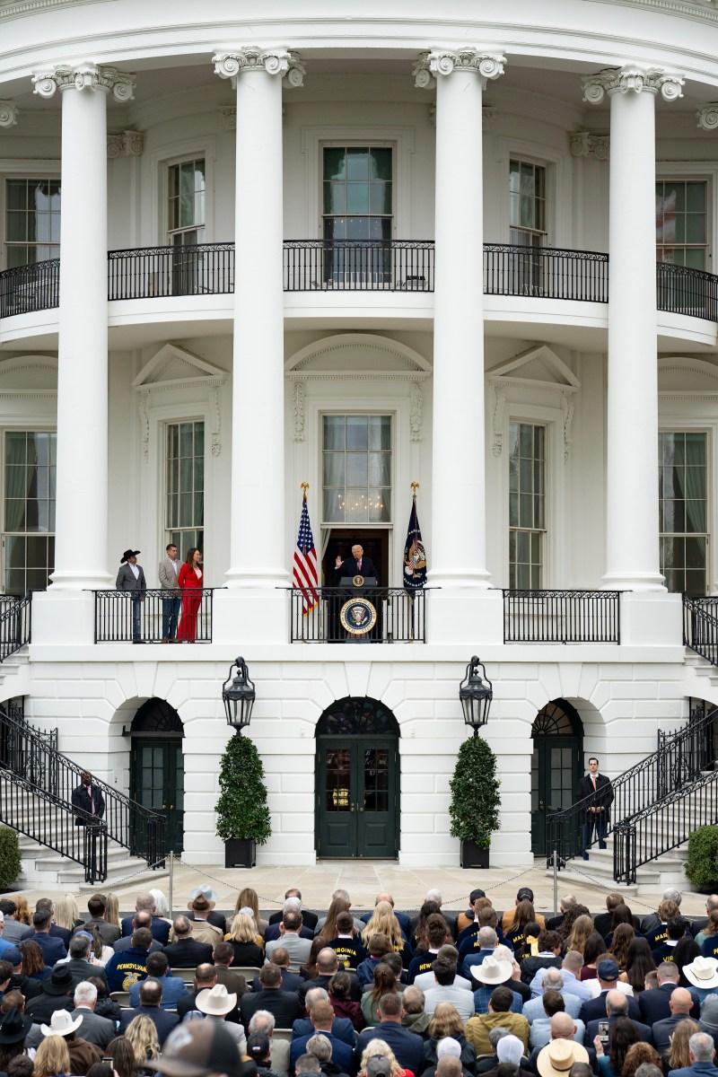President Donald J. Trump delivers remarks from the Blue Room Balcony at a Great American Agriculture Celebration on the South Lawn, Friday, March 27, 2026. (Official White House photo by Daniel Torok)