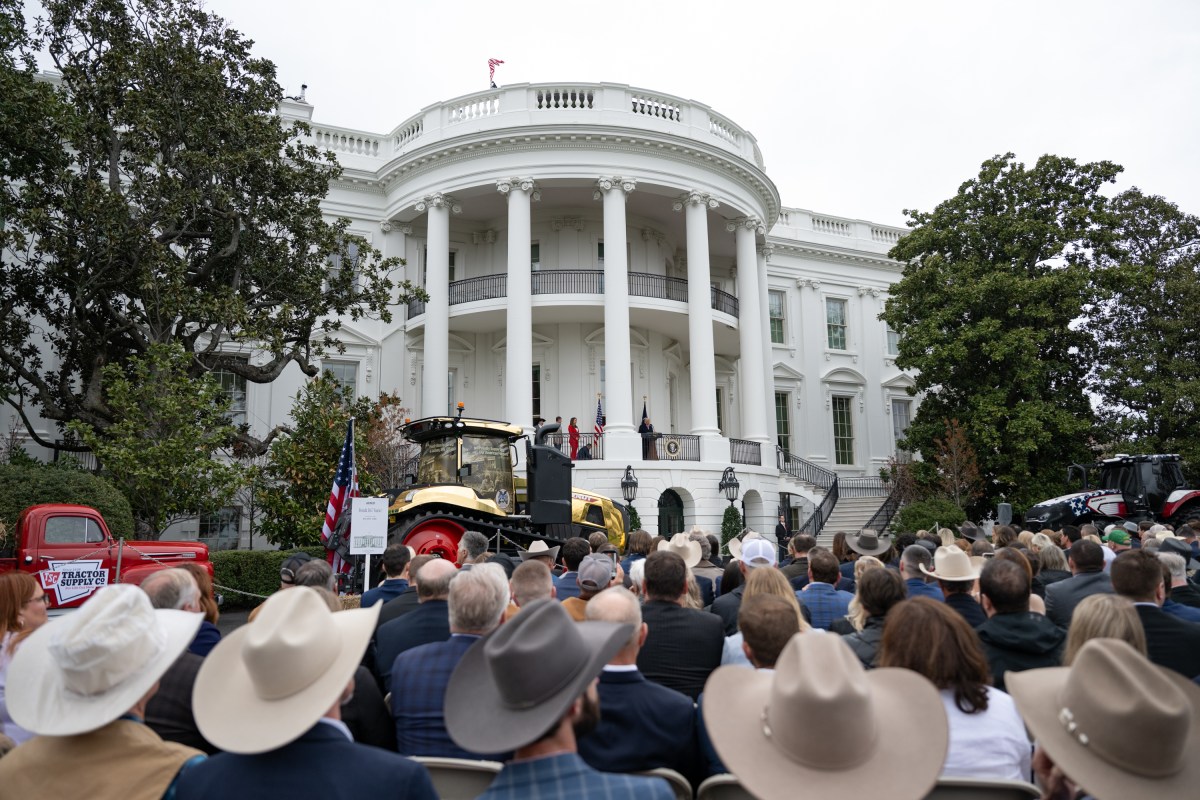 President Donald J. Trump delivers remarks from the Blue Room Balcony at a Great American Agriculture Celebration on the South Lawn, Friday, March 27, 2026. (Official White House photo by Molly Riley)