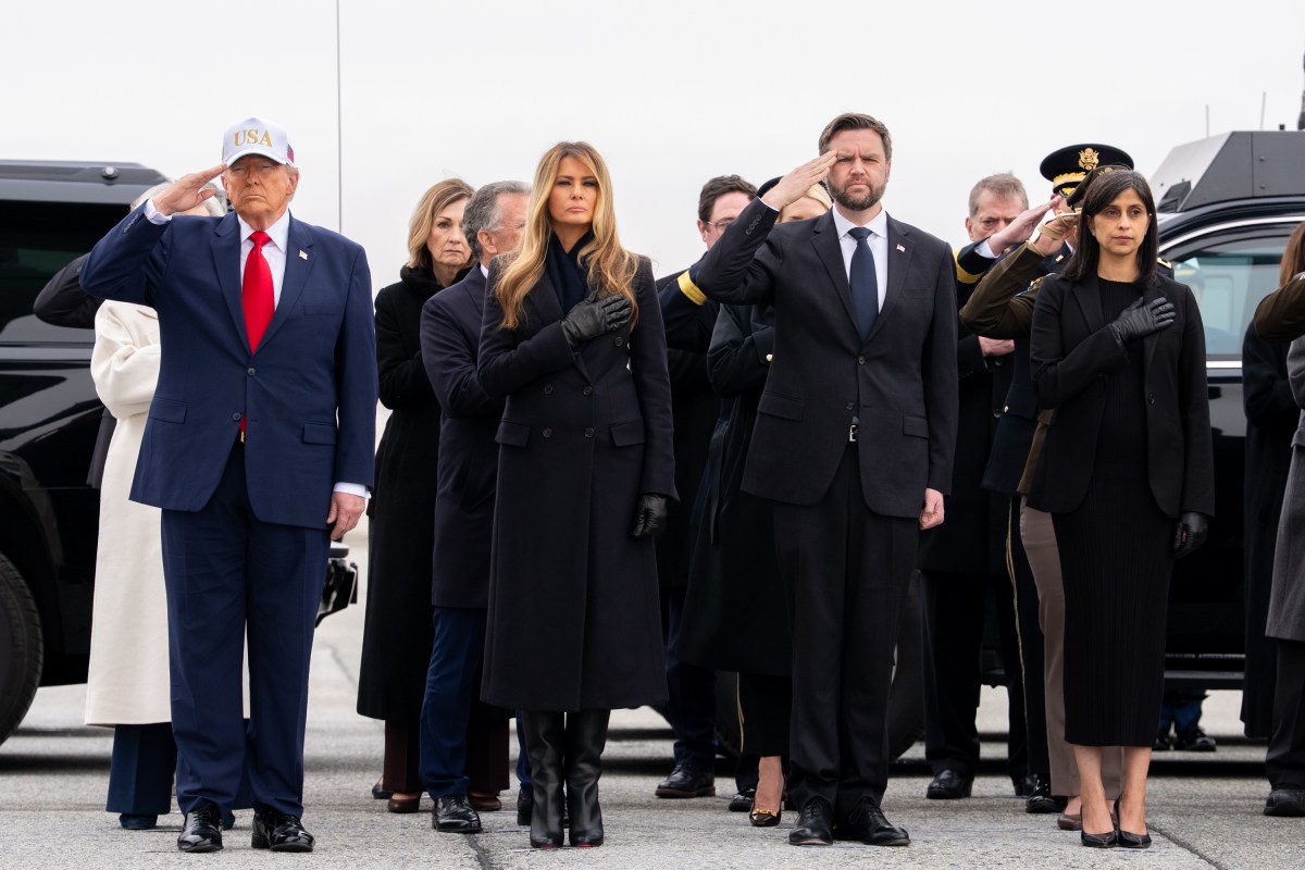 Vice President JD Vance and Second Lady Usha Vance attend the Dignified Transfer of remains of six U.S. soldiers killed in an Iranian drone strike in Kuwait, Saturday, March 7, 2026, at Dover Air Force Base, Delaware.(Official White House Photo by Emily J. Higgins.)